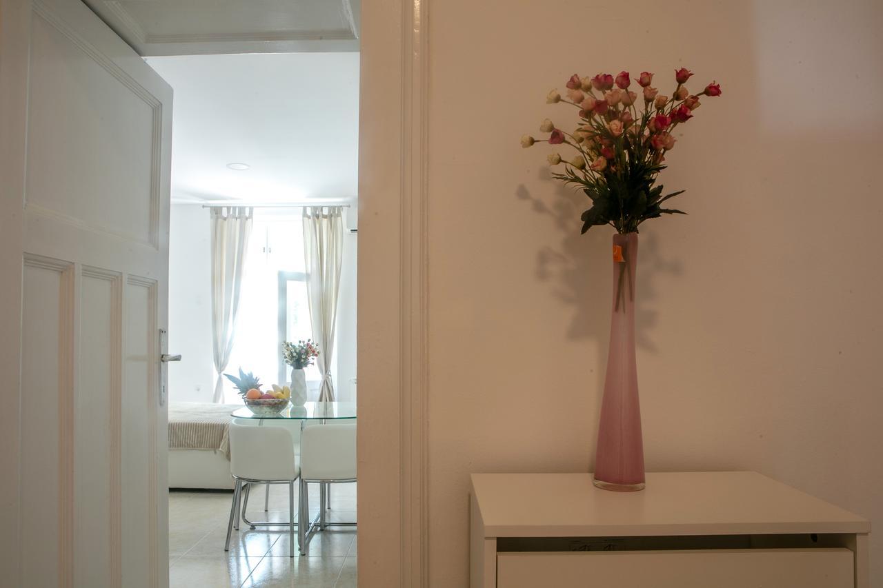 Natalie'S Apartment Belgrade Exterior photo